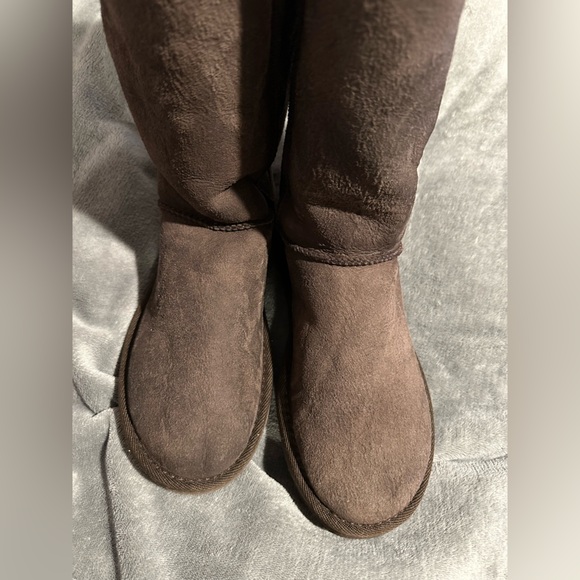 Women's Shoes UGG CLASSIC TALL II Sheepskin Boots, Brown 9 - Picture 5 of 8